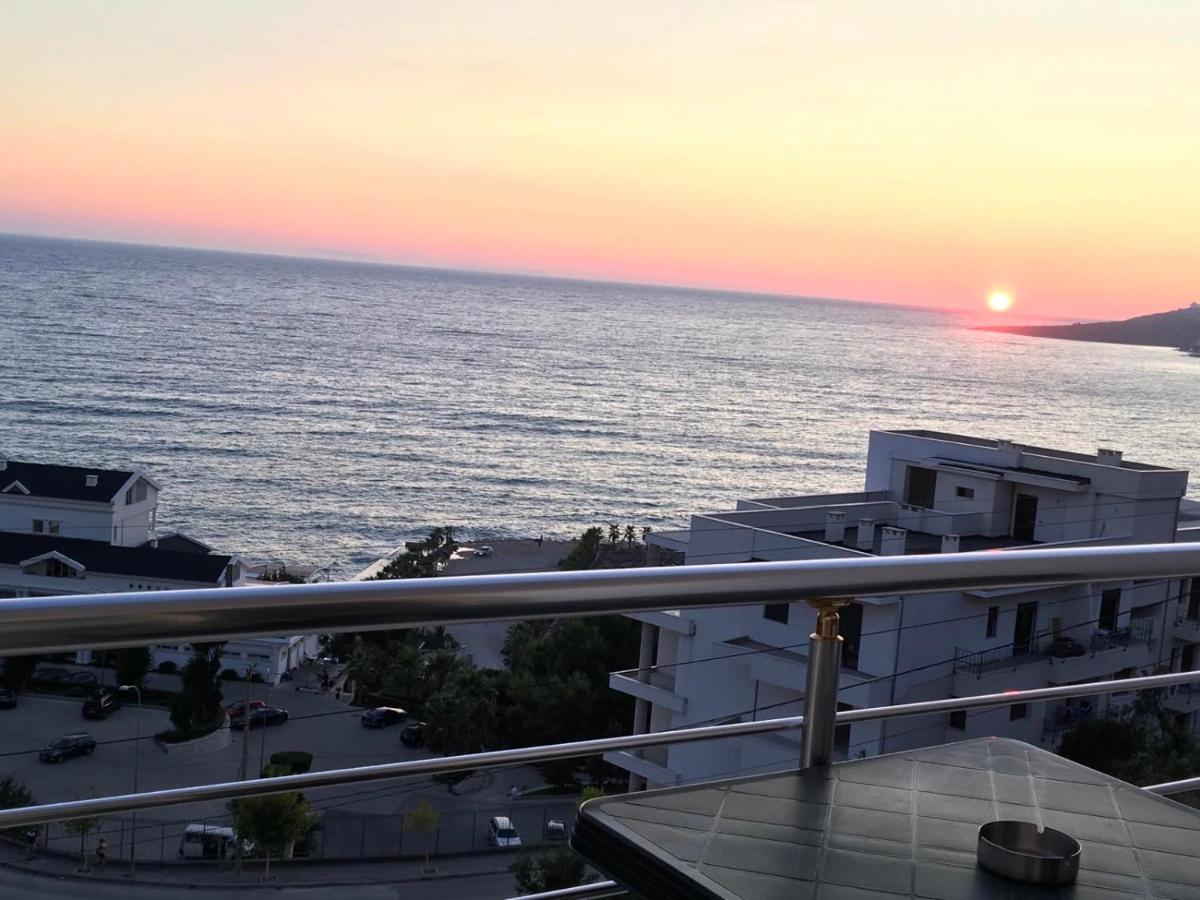 Bluemoon Suites Sarandë Exterior foto