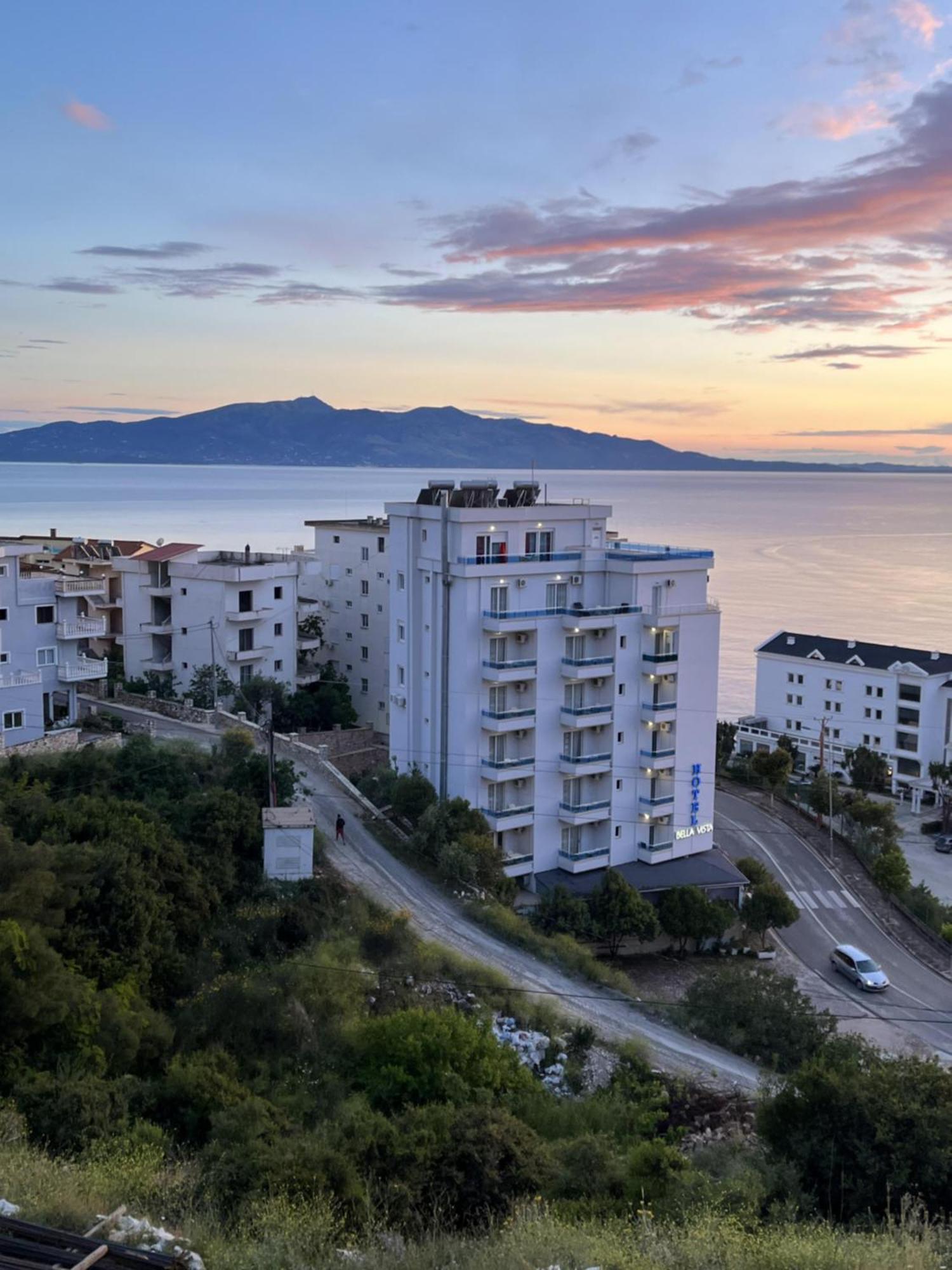 Bluemoon Suites Sarandë Exterior foto