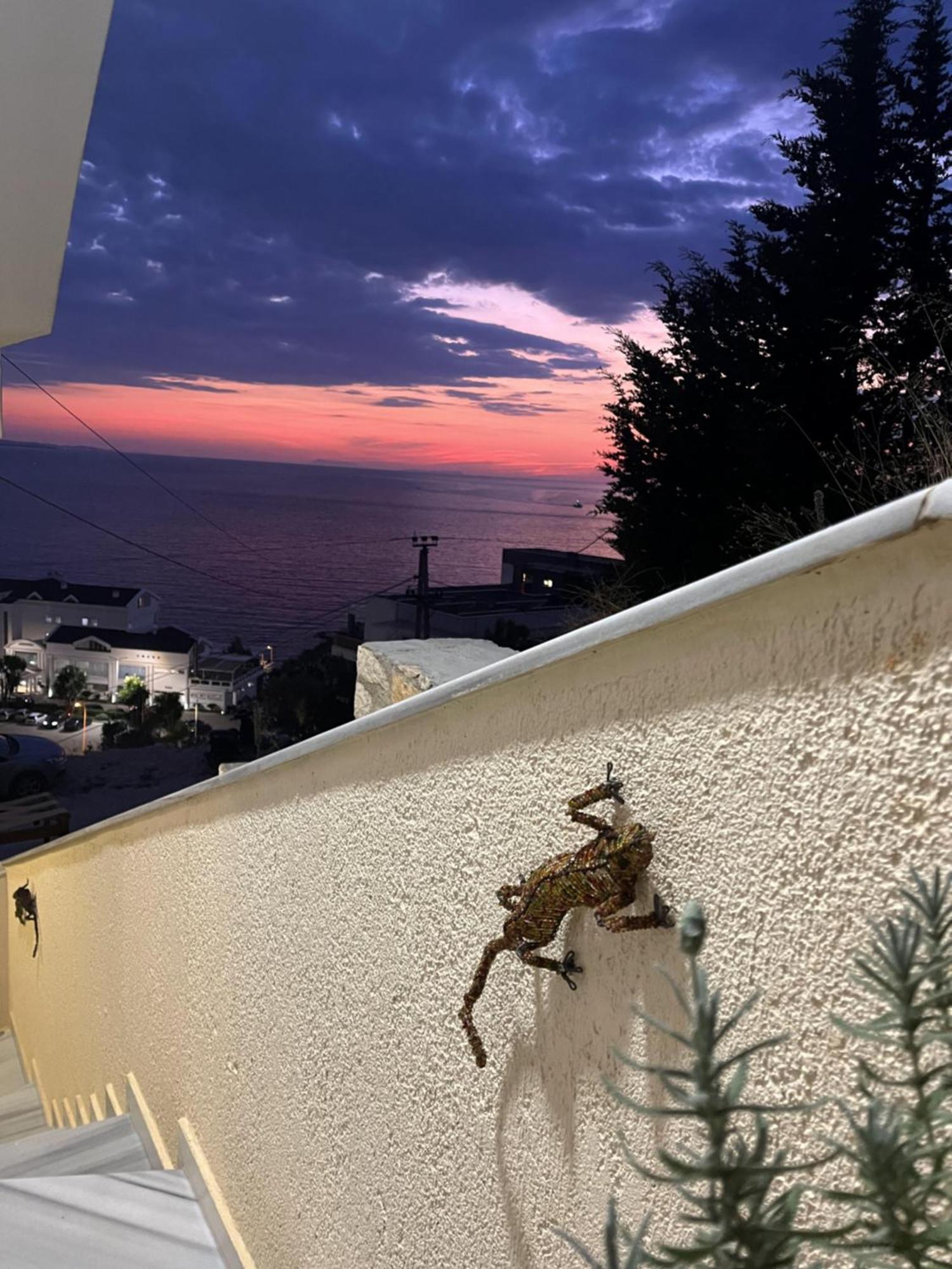 Bluemoon Suites Sarandë Exterior foto